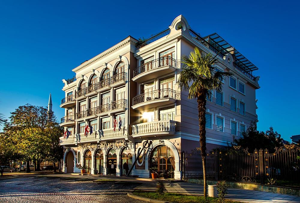 The Admiral Hotel Batumi Exterior foto