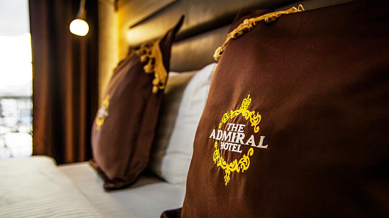 The Admiral Hotel Batumi Quarto foto