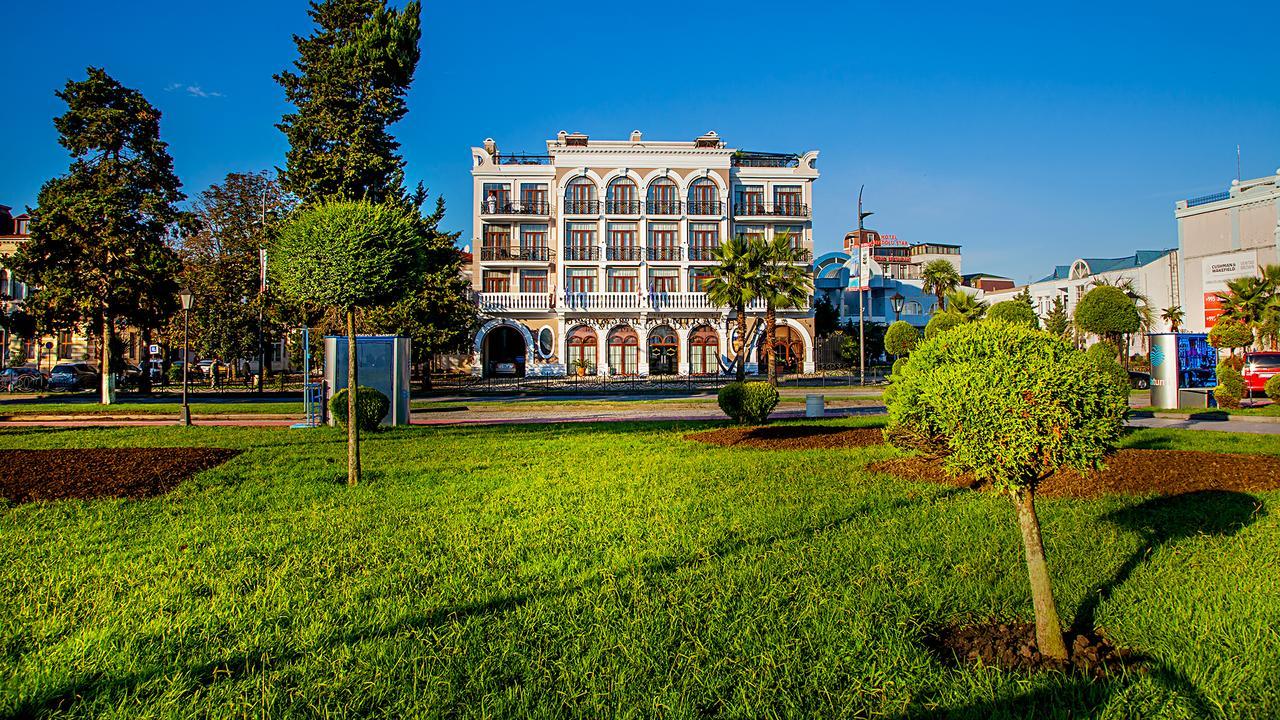 The Admiral Hotel Batumi Exterior foto